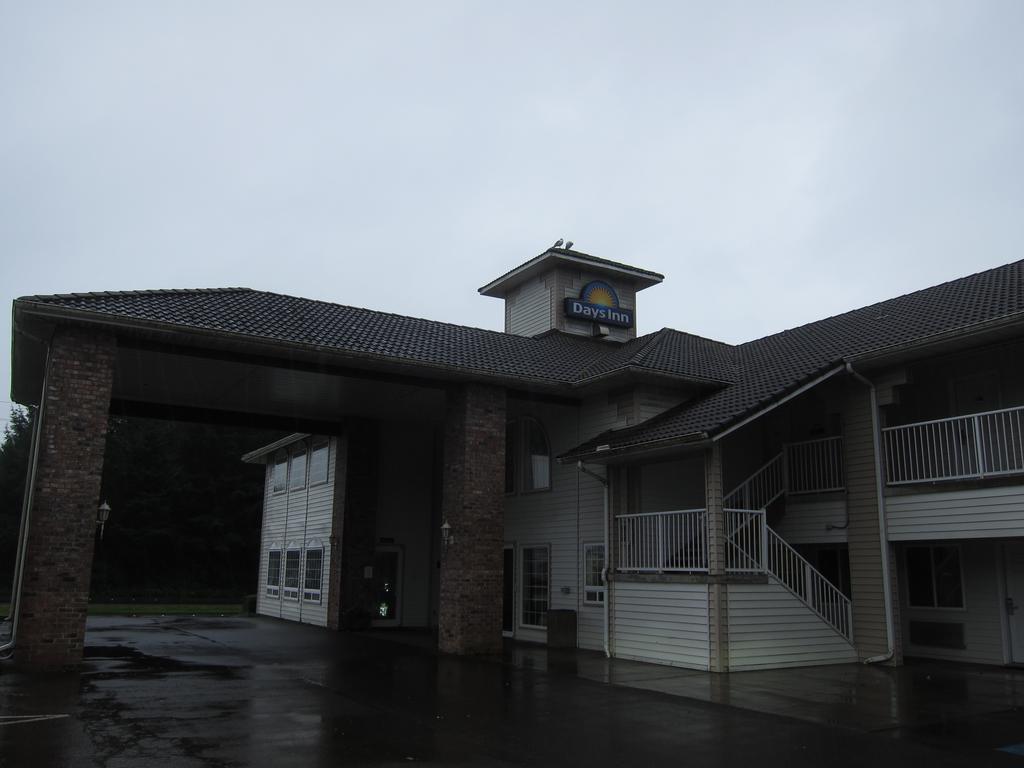 Days Inn By Wyndham אושן שורס מראה חיצוני תמונה