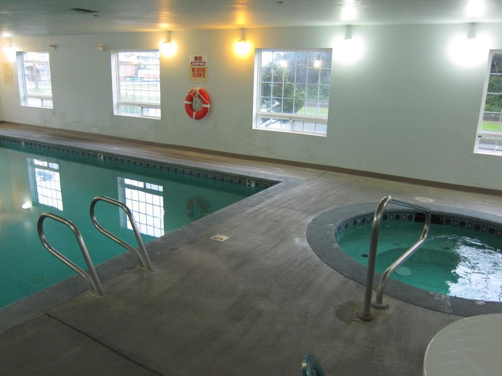 Days Inn By Wyndham אושן שורס מראה חיצוני תמונה
